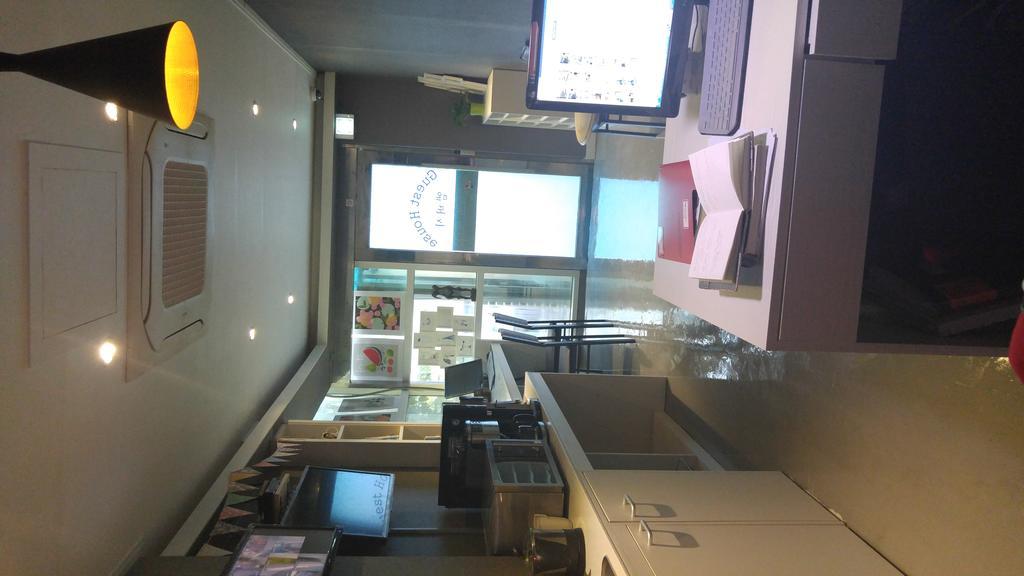 Embassy Guesthouse Itaewon سيول المظهر الخارجي الصورة